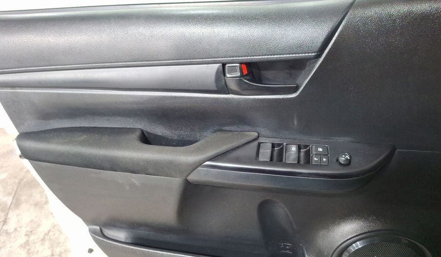Toyota Hilux 2.7 BASE DOBLE CABINA Pickup 2021