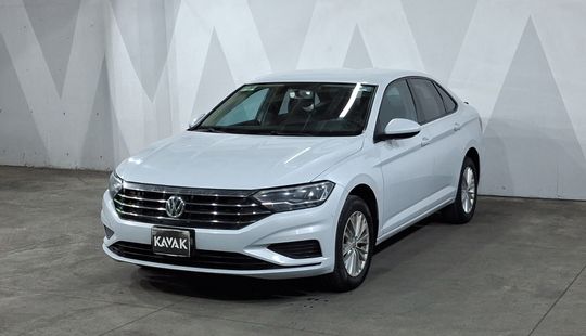 Volkswagen • Jetta