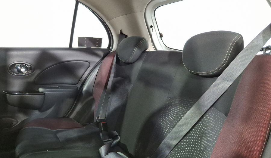 Nissan March 1.6 EXCLUSIVE BI-TONO AUTO Hatchback 2019
