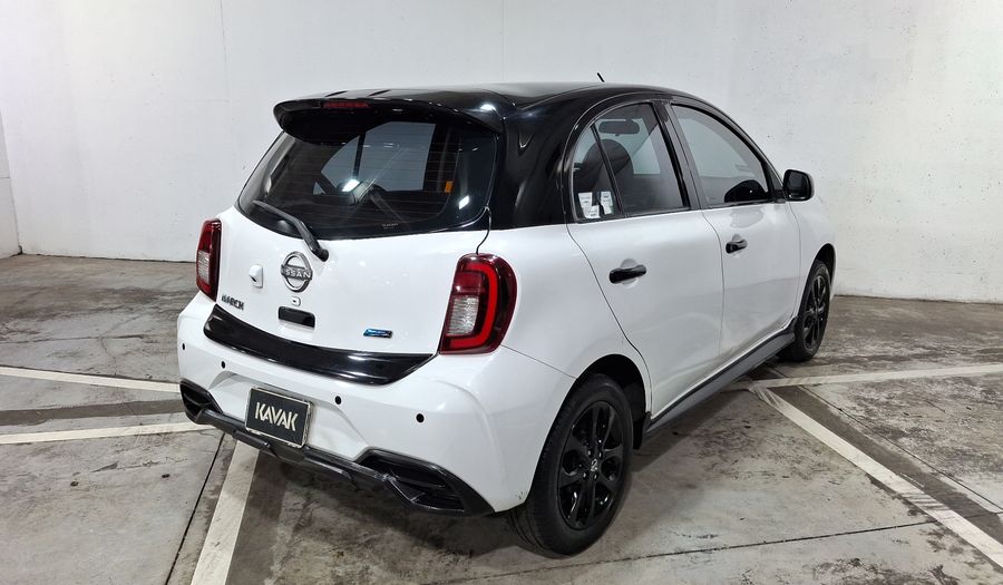 Nissan March 1.6 EXCLUSIVE BI-TONO AUTO Hatchback 2019