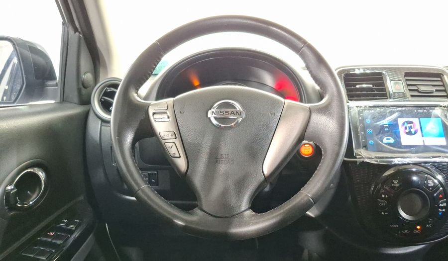 Nissan March 1.6 EXCLUSIVE BI-TONO AUTO Hatchback 2019