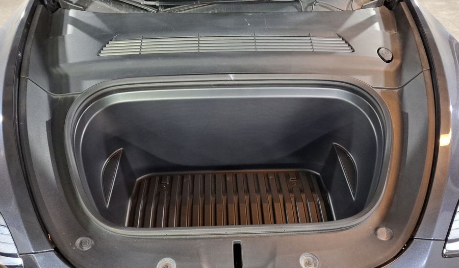 Tesla Model Y BEV LONG RANGE AUTO 4WD Suv 2025