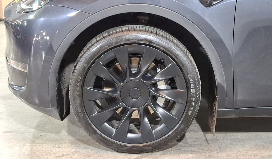 Tesla Model Y BEV LONG RANGE AUTO 4WD Suv 2025