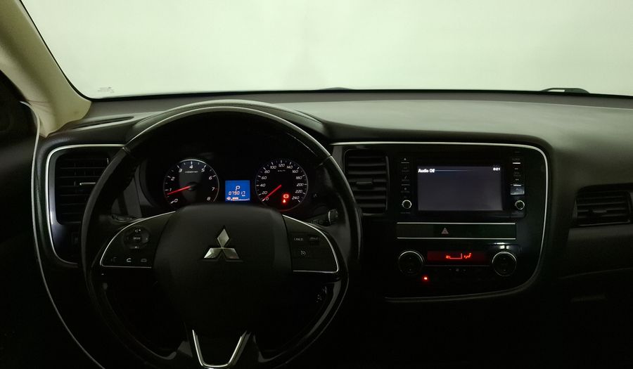 Mitsubishi Outlander 2.0 CVT Suv 2020