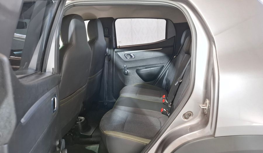 Renault Kwid 1.0 ICONIC OUTSIDER Hatchback 2025