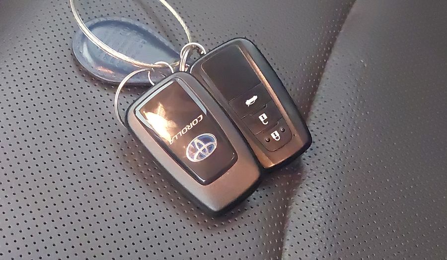 Toyota Corolla 1.8 HEV ALTIS CVT Sedan 2020