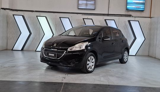 Peugeot • 208