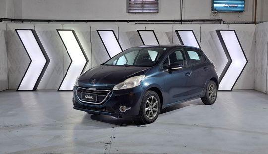 Peugeot • 208