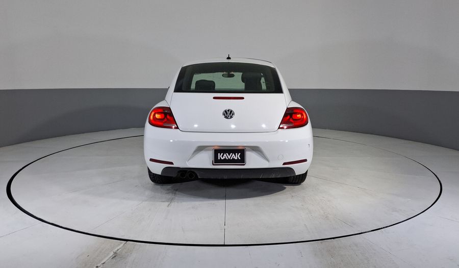 Volkswagen Beetle 2.5 SPORT MT Hatchback 2013