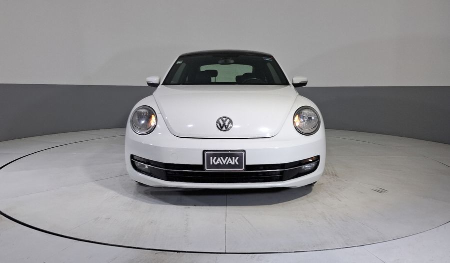 Volkswagen Beetle 2.5 SPORT MT Hatchback 2013