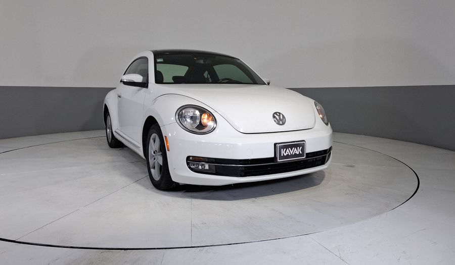 Volkswagen Beetle 2.5 SPORT MT Hatchback 2013