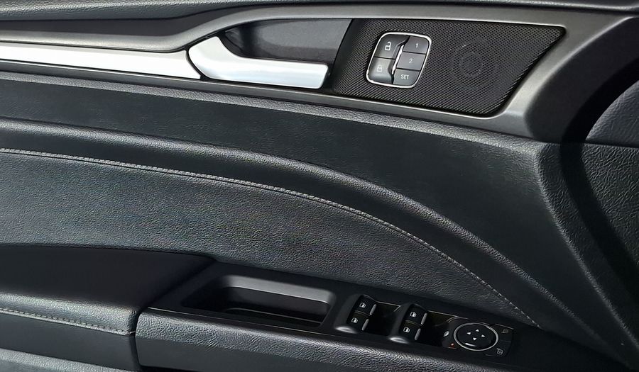 Ford Fusion 2.0 GTDI TITANIUM PLUS AT Sedan 2017