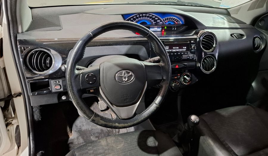 Toyota Etios 1.5 XLS Sedan 2015