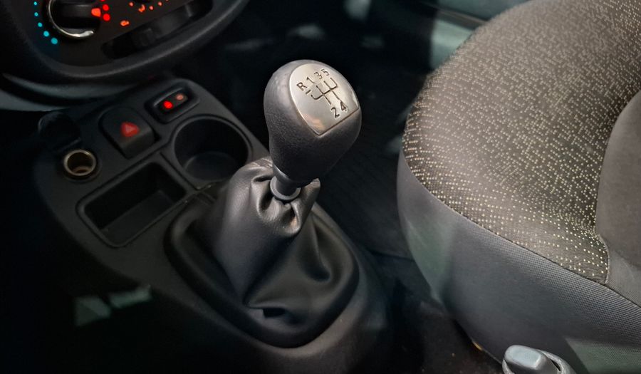 Renault Clio 1.1 MIO CONFORT Hatchback 2013