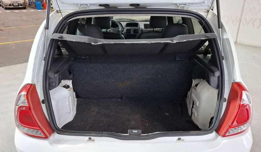Renault Clio 1.1 MIO CONFORT Hatchback 2013