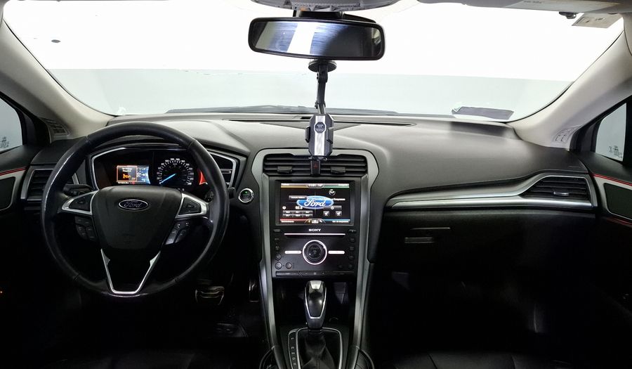 Ford Fusion 2.0 GTDI TITANIUM PLUS AT Sedan 2016