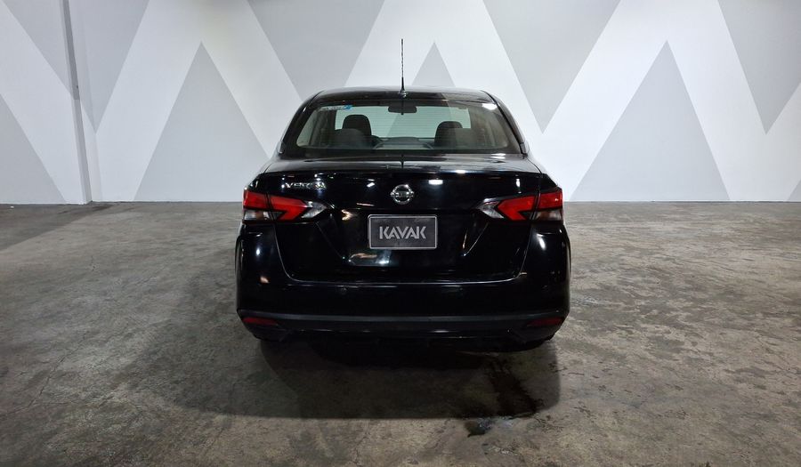 Nissan Versa 1.6 ADVANCE CVT Sedan 2021