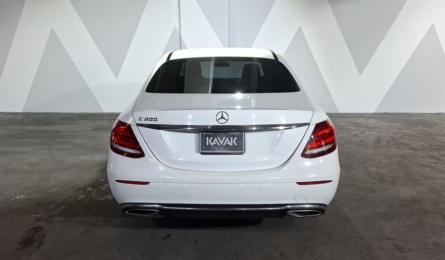 Mercedes Benz Clase E 2.0 200 EXCLUSIVE AUTO Sedan 2020