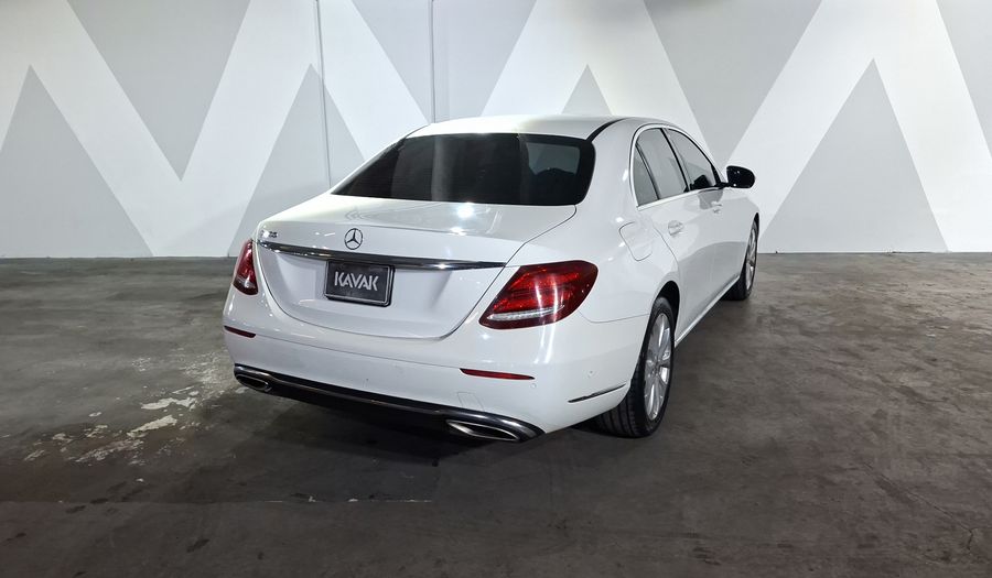 Mercedes Benz Clase E 2.0 200 EXCLUSIVE AUTO Sedan 2020