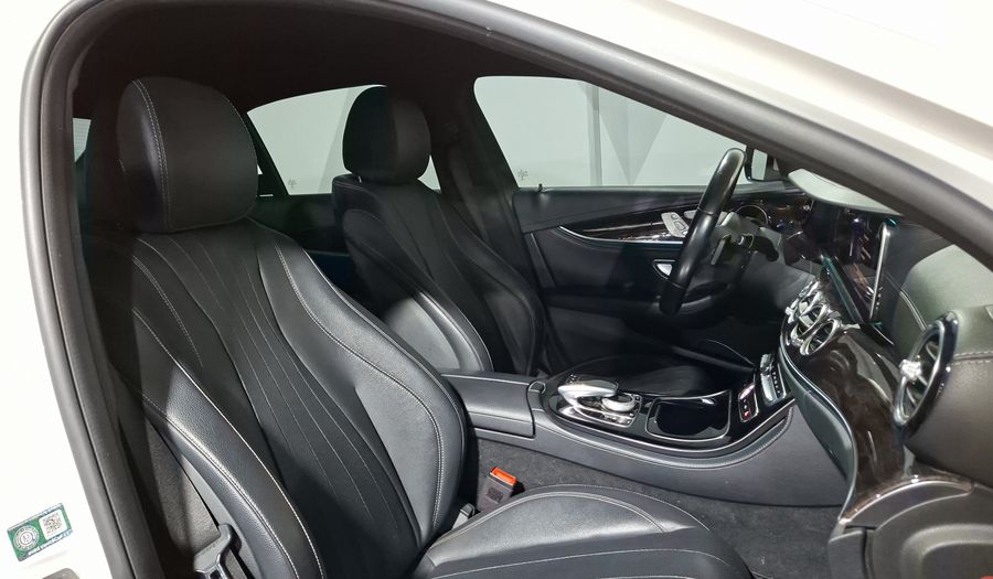 Mercedes Benz Clase E 2.0 200 EXCLUSIVE AUTO Sedan 2020