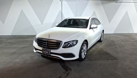 Mercedes Benz • Clase E