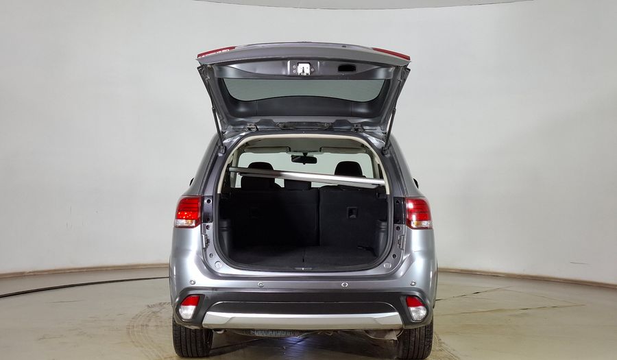 Mitsubishi Outlander 2.4 GLX CVT 4WD Suv 2018
