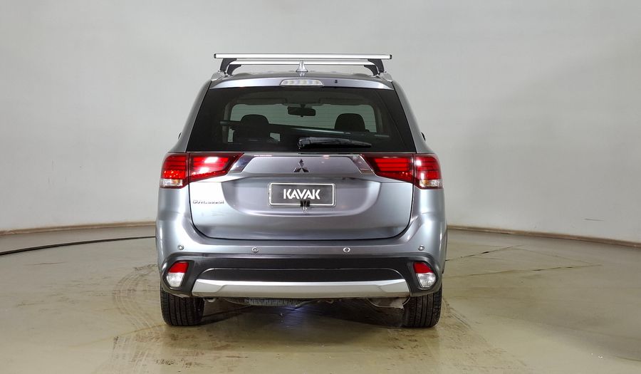 Mitsubishi Outlander 2.4 GLX CVT 4WD Suv 2018