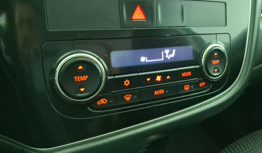 Mitsubishi Outlander 2.4 GLX CVT 4WD Suv 2018