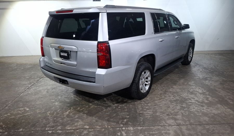 Chevrolet Suburban 5.3 B LT AT Suv 2015