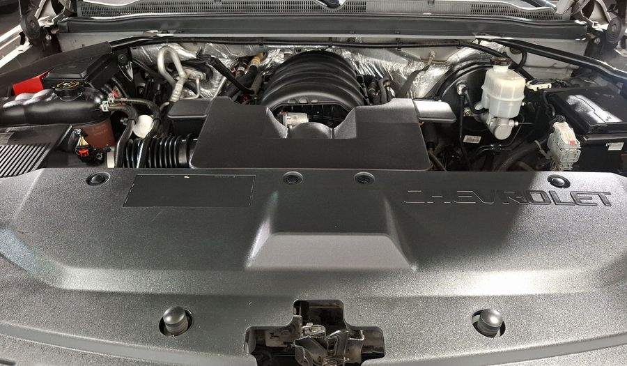Chevrolet Suburban 5.3 B LT AT Suv 2015