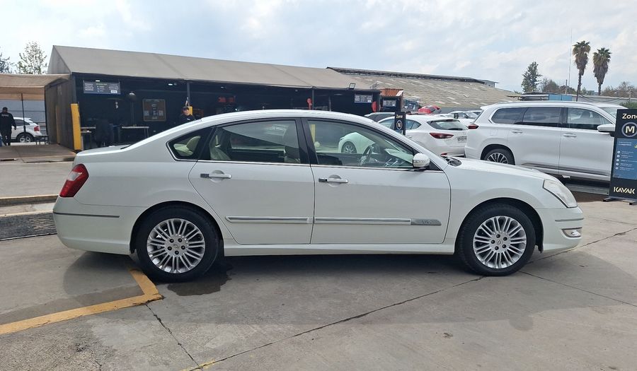 Samsung Sm7 2.3 LE AUTO PLUS Sedan 2012