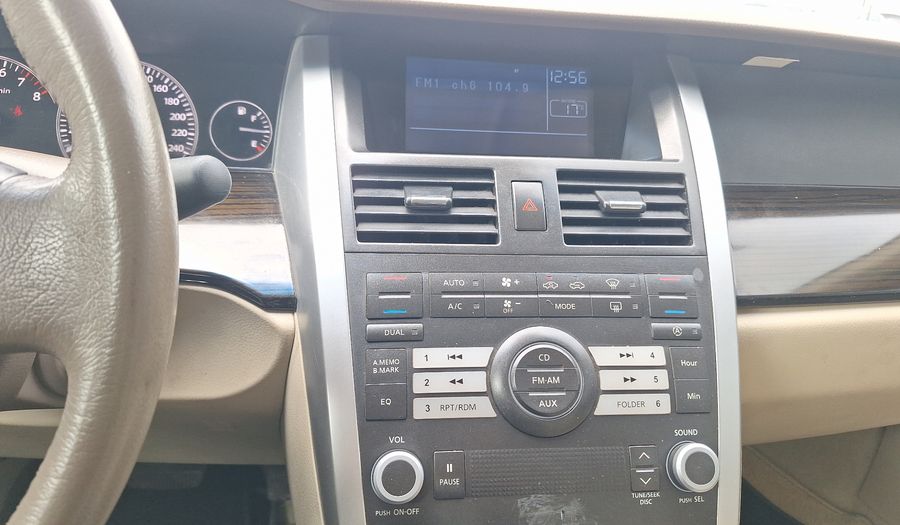 Samsung Sm7 2.3 LE AUTO PLUS Sedan 2012