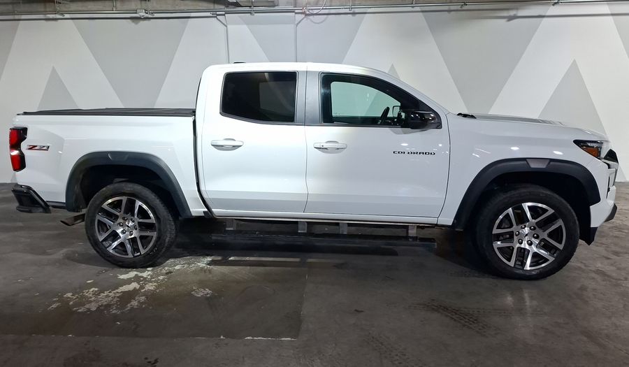 Chevrolet Colorado 2.7 Z71 C AUTO 4WD Pickup 2024
