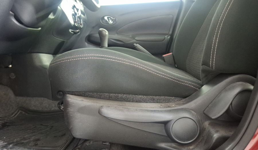 Nissan Versa 1.6 ADVANCE Sedan 2017