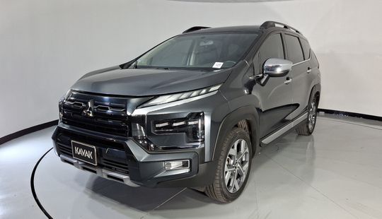 Mitsubishi • Xpander