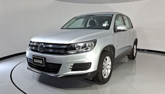Volkswagen • Tiguan