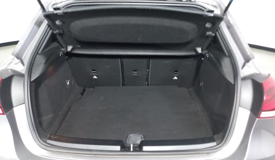 Mercedes Benz Clase A 1.3 200 PROGRESSIVE DCT Hatchback 2022
