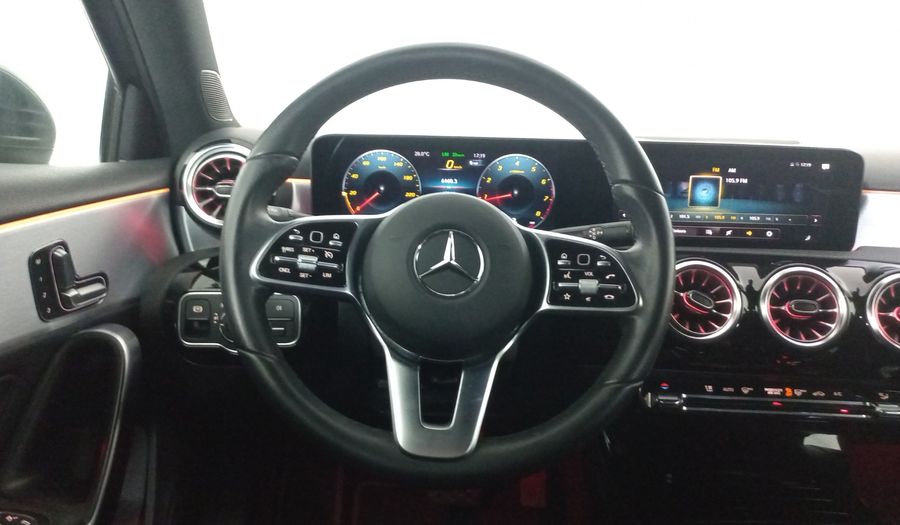 Mercedes Benz Clase A 1.3 200 PROGRESSIVE DCT Hatchback 2022