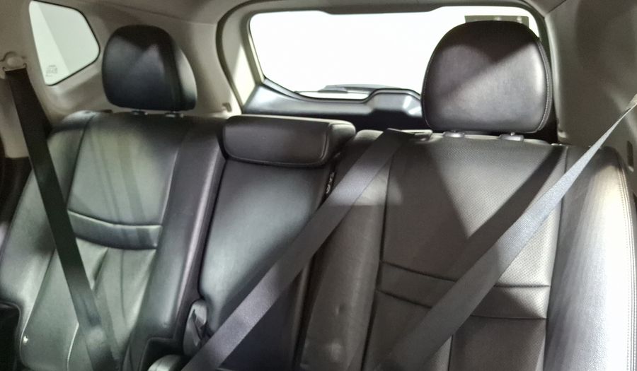 Nissan X-trail 2.5 EXCLUSIVE 2 ROW CVT Suv 2015