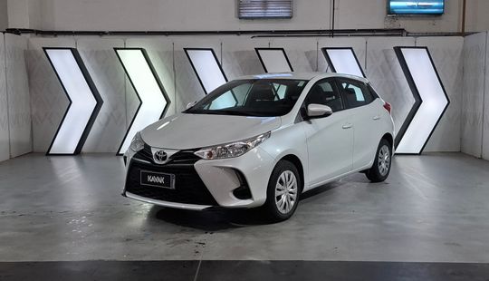 Toyota • Yaris