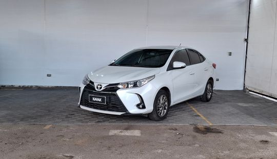 Toyota • Yaris
