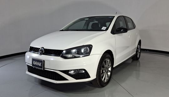 Volkswagen • Polo