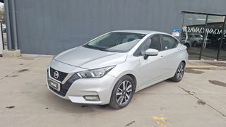 Nissan • Versa