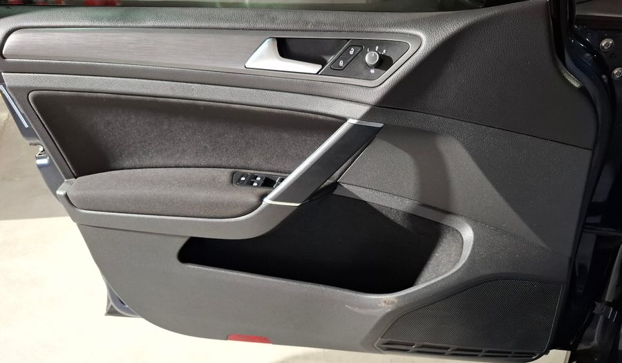 Volkswagen Golf 1.6 MPI TRENDLINE MY18 Hatchback 2018