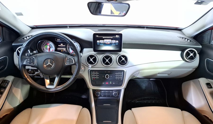 Mercedes Benz Clase C 2.0 200 CGI SPORT AT Sedan 2016