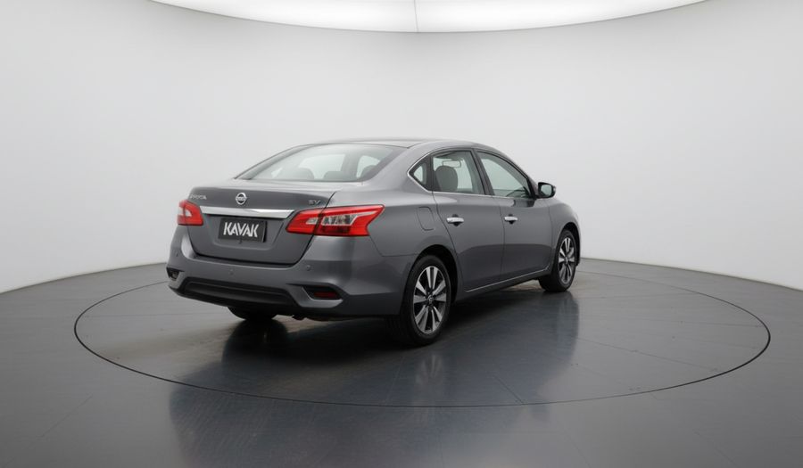 Nissan Sentra 2.0 SV CVT Sedan 2017