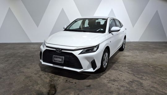 Toyota • Yaris