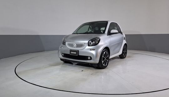 Smart • Fortwo