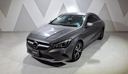 Mercedes Benz • Clase CLA