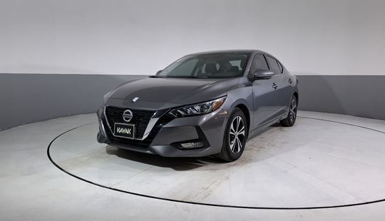 Nissan • Sentra